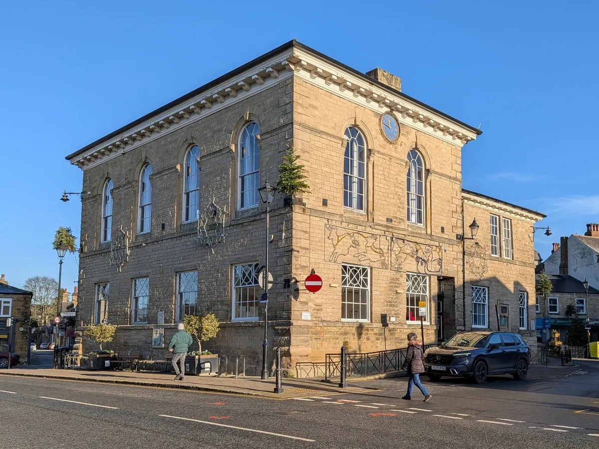 How to Run a Successful Village Hall Quiz Night: A Committee Checklist