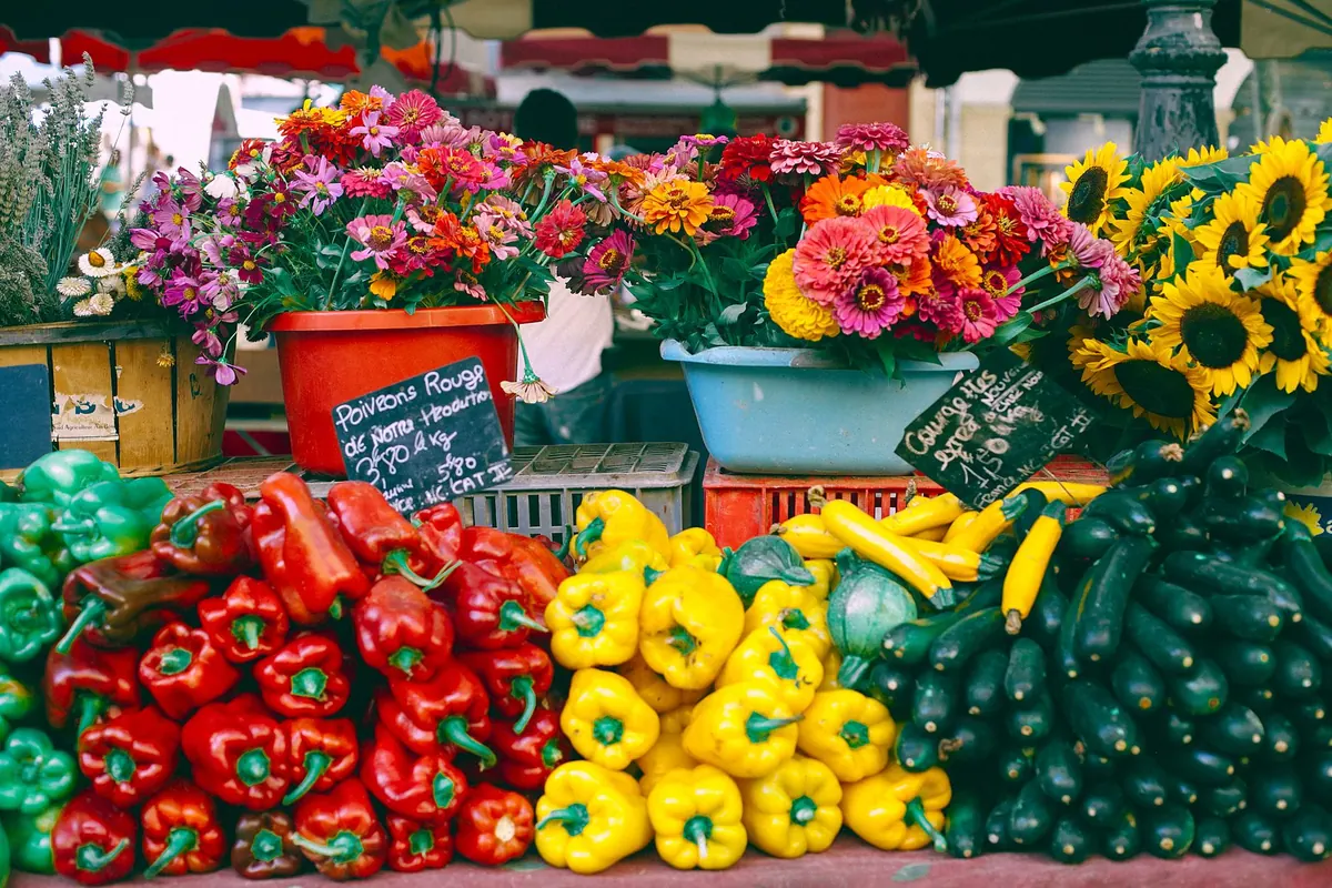 Vale Farmers' Markets Compared: Which One Fits Your Saturday Shop?